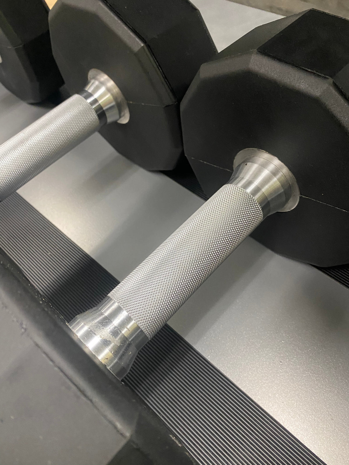 AgileFit Urethane 12 Sided Dumbbell Set 5-50lb AgileFit Urethane 12 Sided Dumbbell Set 5-50lb